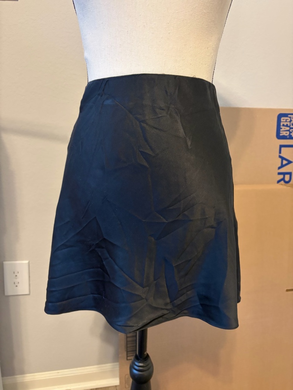Quince Silk Black Mini Skirt size XS